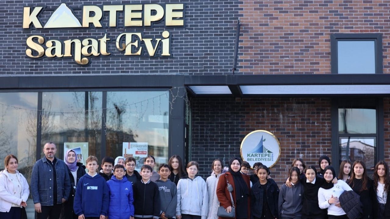 Kartepe'de Filografi Sergisi: 'Asâr-ı Hâl' Sanatseverlerle Buluştu