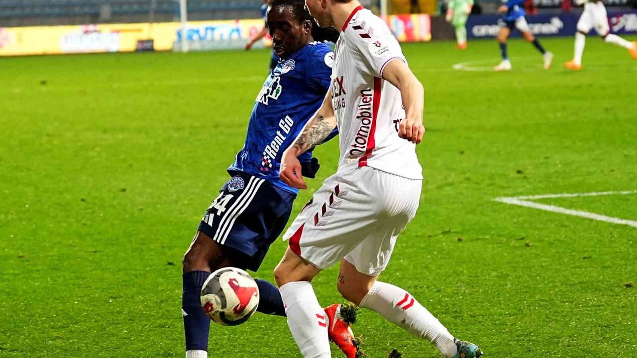 Kasımpaşa 0-0 Samsunspor — İlk Yarı Golsüz Eşitlik