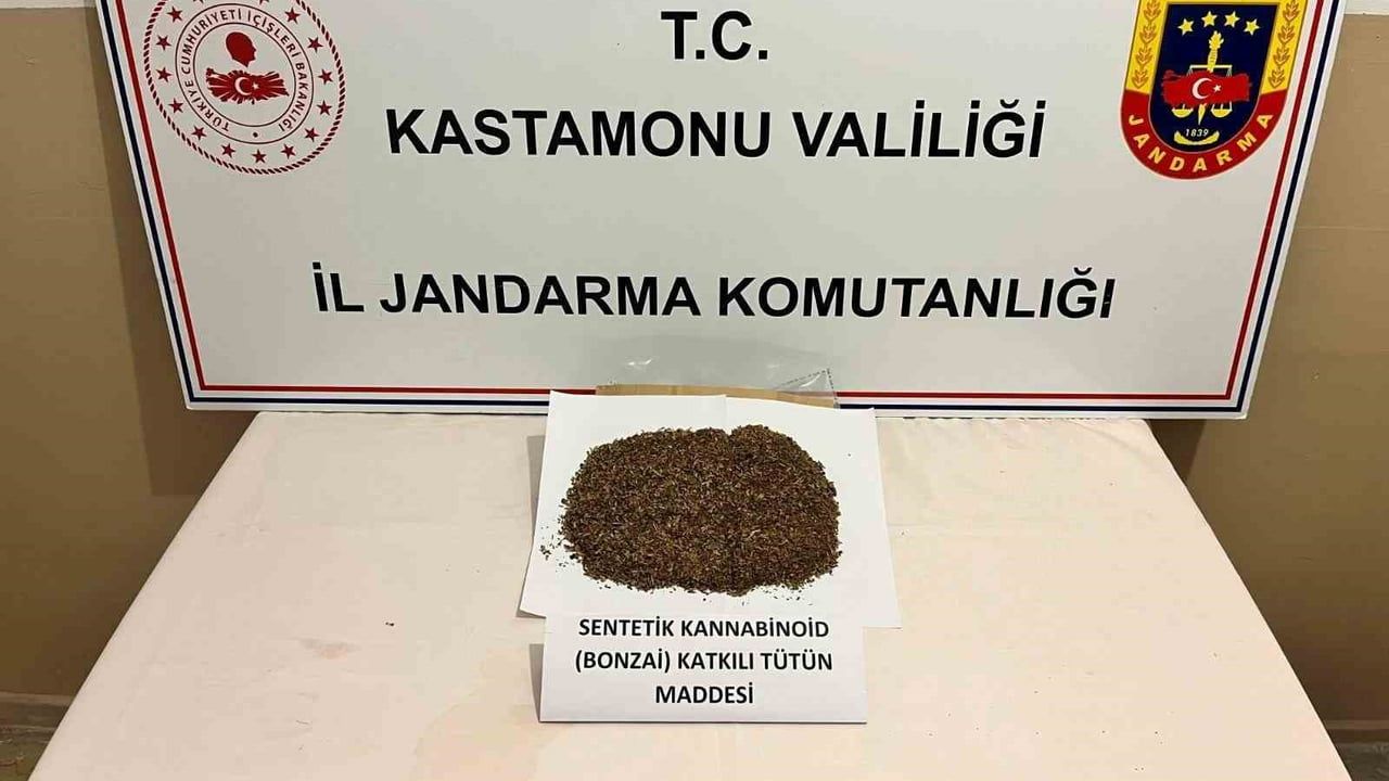 Kastamonu’da Uyuşturucu Operasyonu: 5 Gözaltı, 166 Gram Bonzai Ele Geçirildi