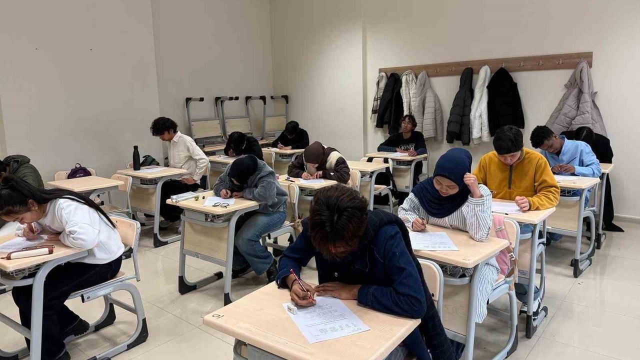 Kastamonu Üniversitesi'nde 23 Ülkeden 111 Öğrenci Türkçe Öğreniyor