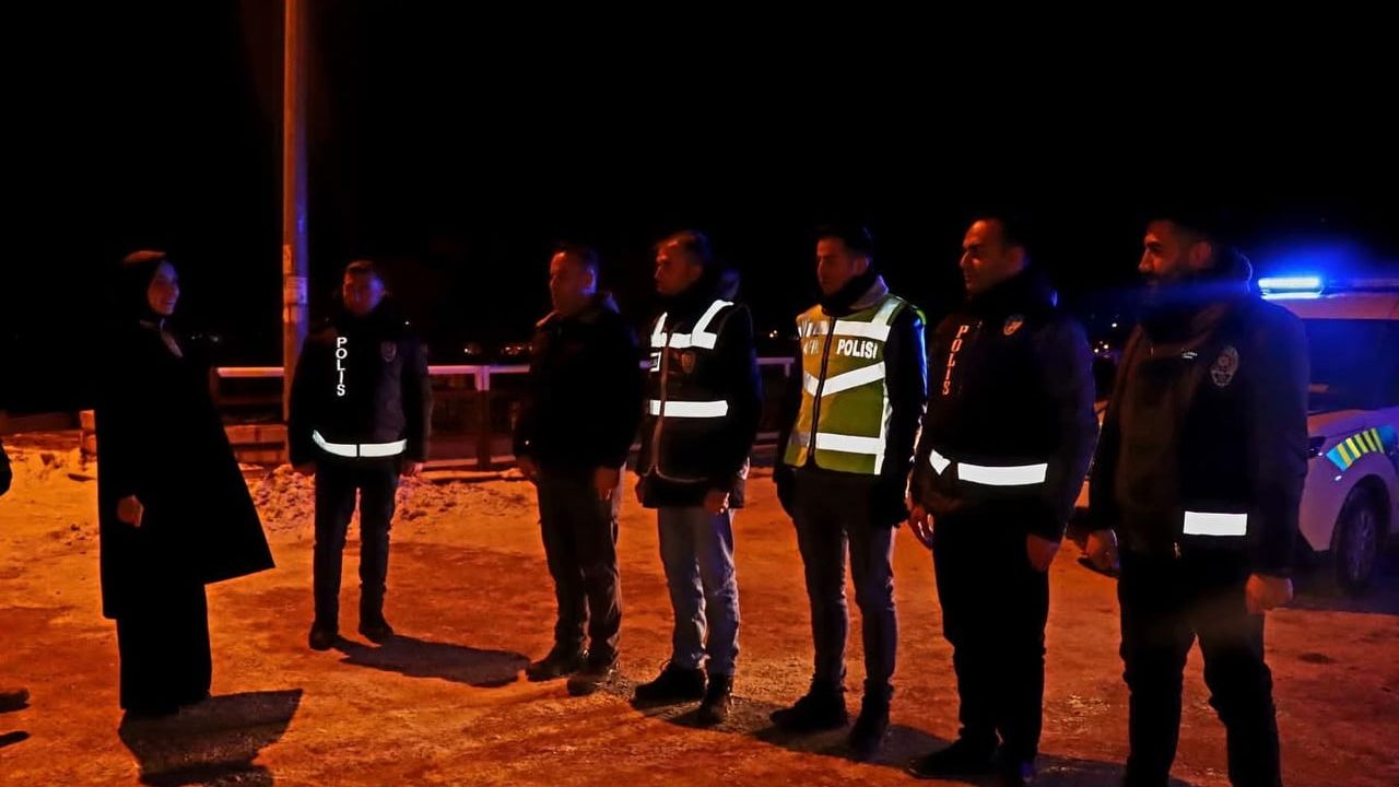 Kaymakam Neslihan Kısa Duman'dan Tercan'da yılbaşı gecesi ziyaret