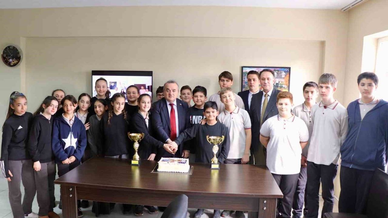 Kaymakam Öztürk'ten Bozüyük Okullarında İnceleme