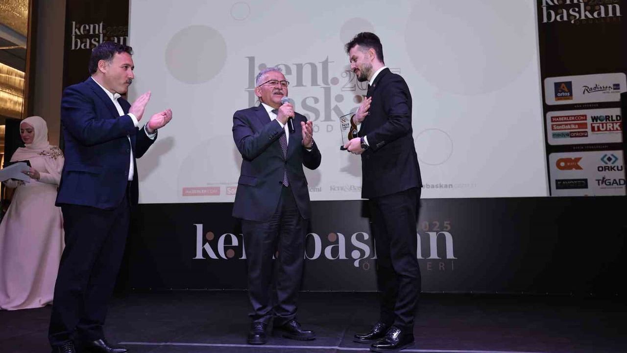 Kayseri Büyükşehir 2025'te Ödüllerle Taçlandı
