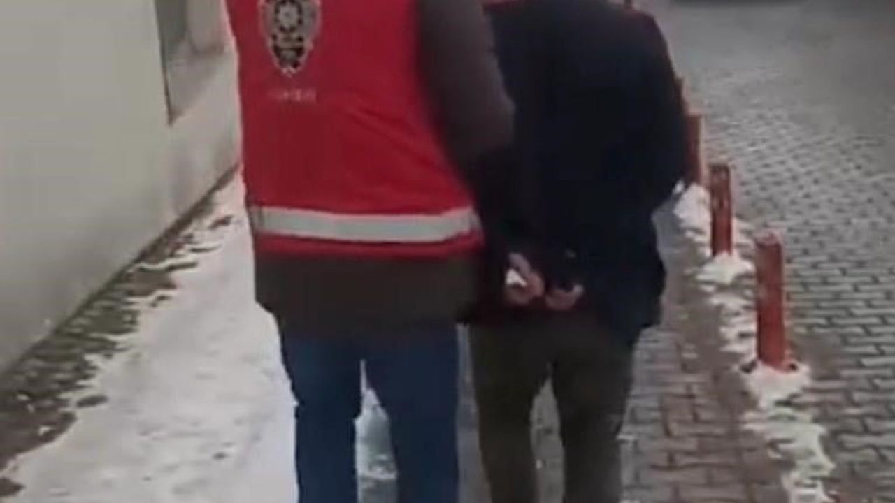 Kayseri'de 54 Yıl 4 Ay 25 Gün Kesinleşmiş Hapis Cezasıyla Aranan 3 Şahıs Yakalandı