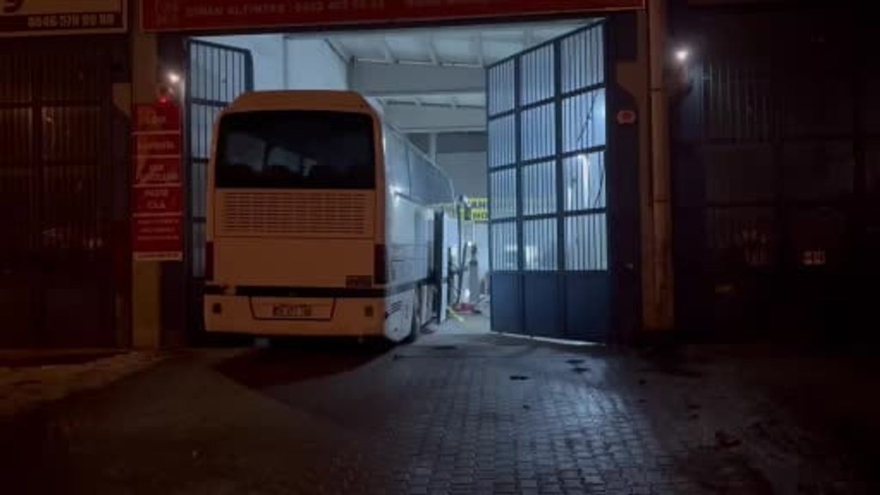 Kayseri'de Krikonun Kaymasıyla Tamirci Otobüsün Altında Kalarak Öldü