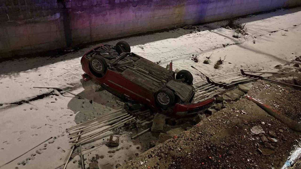 Kayseri'de Otomobil 5 Metrelik Kanala Uçtu: 1 Yaralı