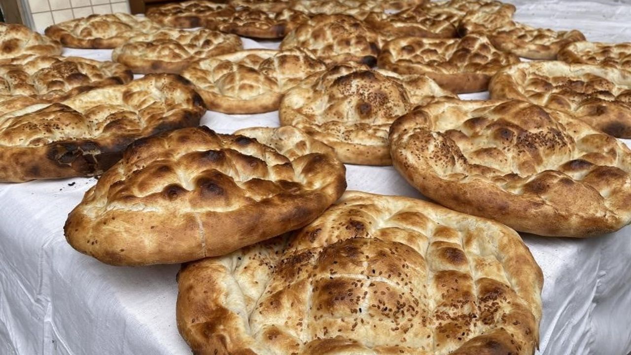 Kayseri'de Ramazan Pidesi Fiyatları Onaylandı: Susamlı Yumurtalı 45 TL