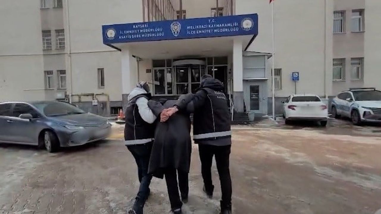 Kayseri'de 'Uyuşturucu Madde Ticareti'nden Aranan A.T. Yakalandı