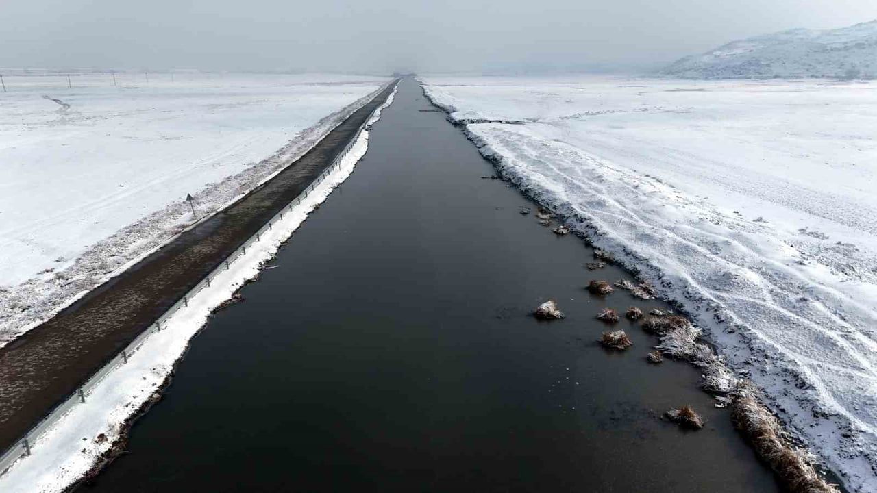 Kayseri Hürmetçi Sazlığı: Yazın safari, kışın buz pisti