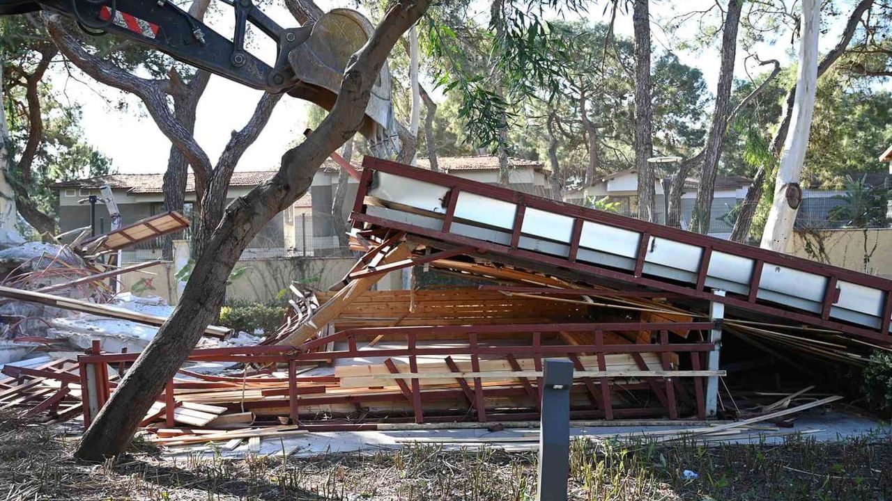 Kemer'de Kaçak Yapı Yıkımları Göynük'te Devam Ediyor