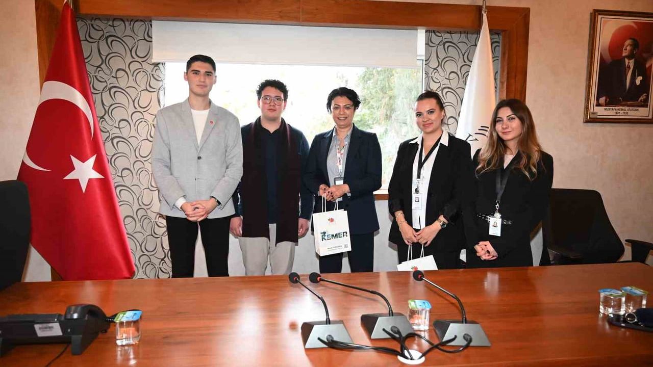 Kemer Gençlik Meclisi ile LÖSEV İş Birliği Toplantısı