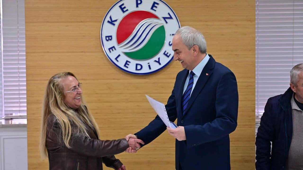 Kepez'de 20 Yıllık İmar Sorunu Çözüldü: 150 Hektar, 5 Bin Kişi Tapularına Kavuştu