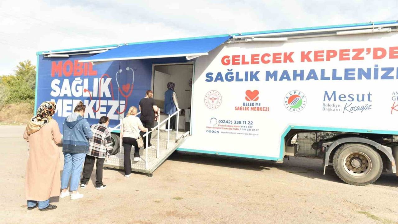 Kepez'in Mobil Sağlık Tırı 2025'te 6 bin 577 Kişiye Ücretsiz Kanser Taraması