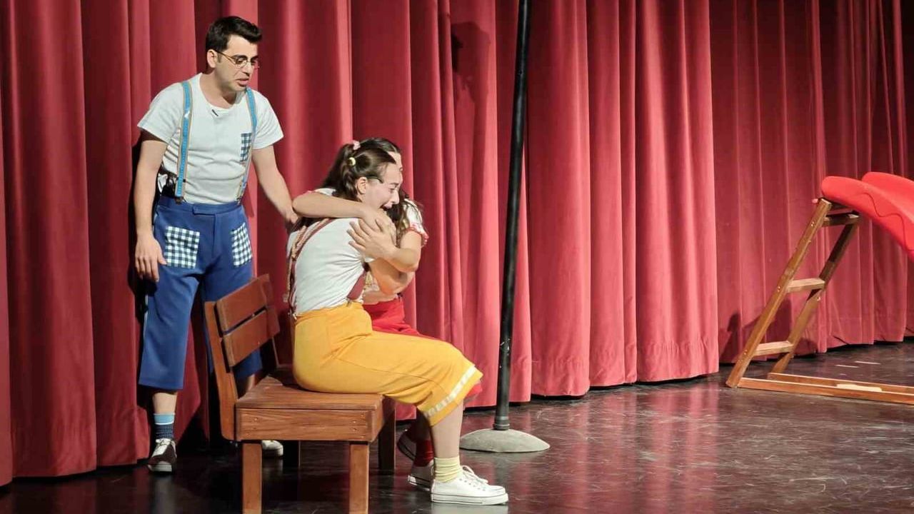 Kepez Kent Tiyatrosu'ndan 'Dilek Elması' — Yeni Yılın İlk Çocuk Oyunu