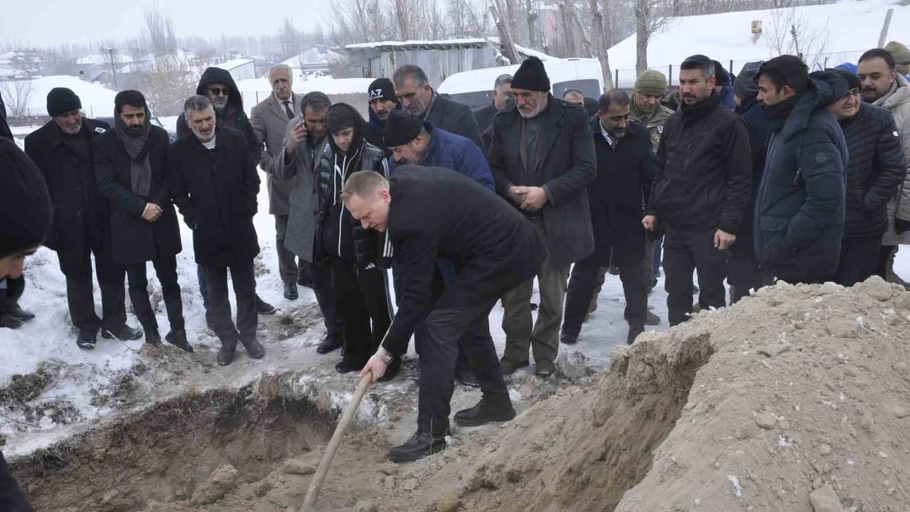 Kıbrıs Gazisi Mahmut Durmaz Bulanık'ta Askeri Törenle Uğurlandı