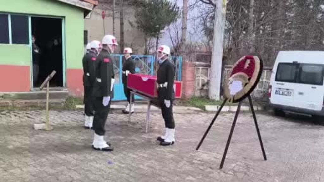 Kıbrıs Gazisi Mustafa Altın, Afyonkarahisar'da Askeri Törenle Toprağa Verildi