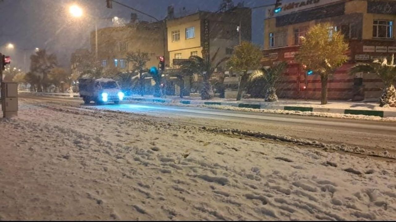 Kilis'te Kar Alarmı: Yüz Yüze Eğitime Ara, Motokuryelere Trafik Yasağı