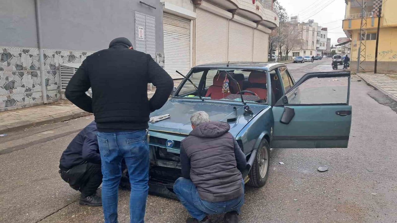 Kilis'te Otomobil ile Motosiklet Çarpıştı: 2 Yaralı