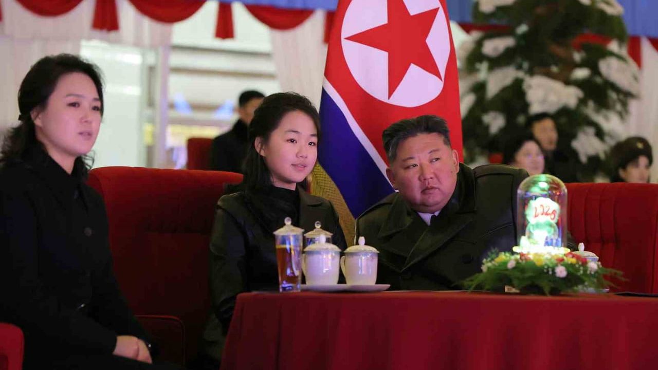 Kim Jong-Un'dan 2026 Çağrısı: Pyongyang'da Görkemli Yeni Yıl Kutlaması