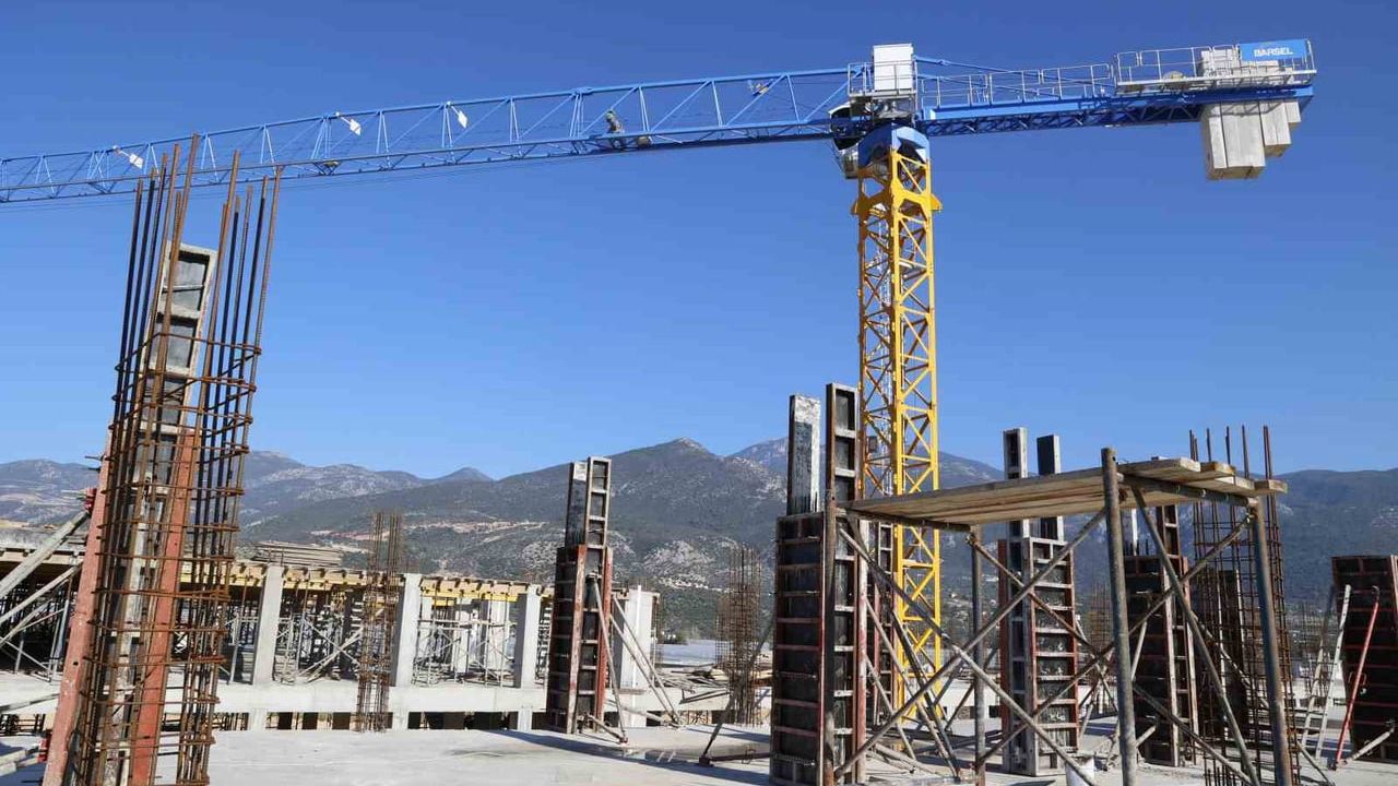 Kınık Toptancı Hal Kompleksi Kaş’ta Tarım ve Ticareti Güçlendirecek