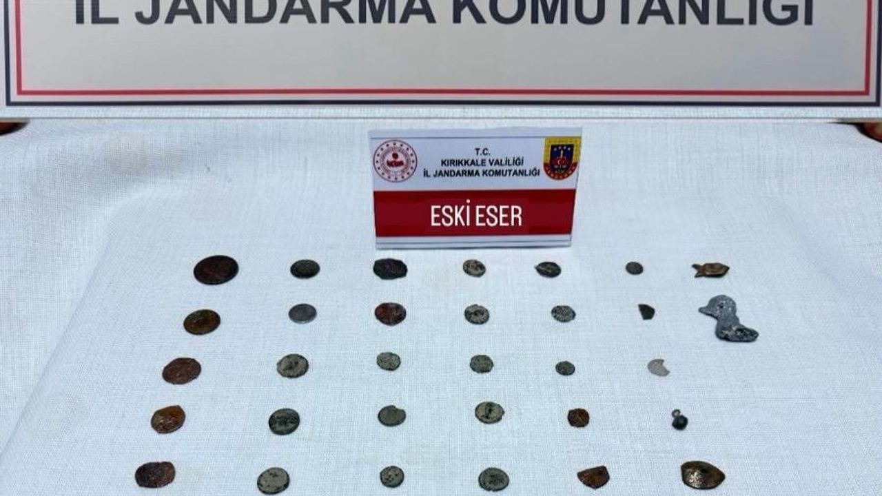 Kırıkkale'de Tarihi Eser Operasyonu: 38 Sikke, 4 Obje, 2 Yüzük Ele Geçirildi