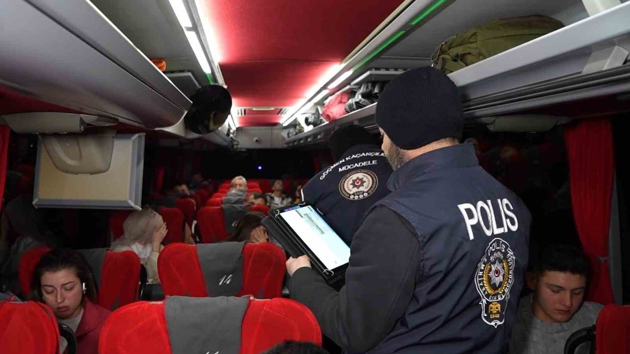 Kırıkkale'de Yılbaşı Denetimi: 43 İlin Geçiş Güzergahında Sıkı Tedbir