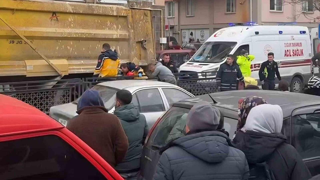 Kırklareli'de Yaya Geçidinde Kamyon Çarpması: Kadın Yaralandı