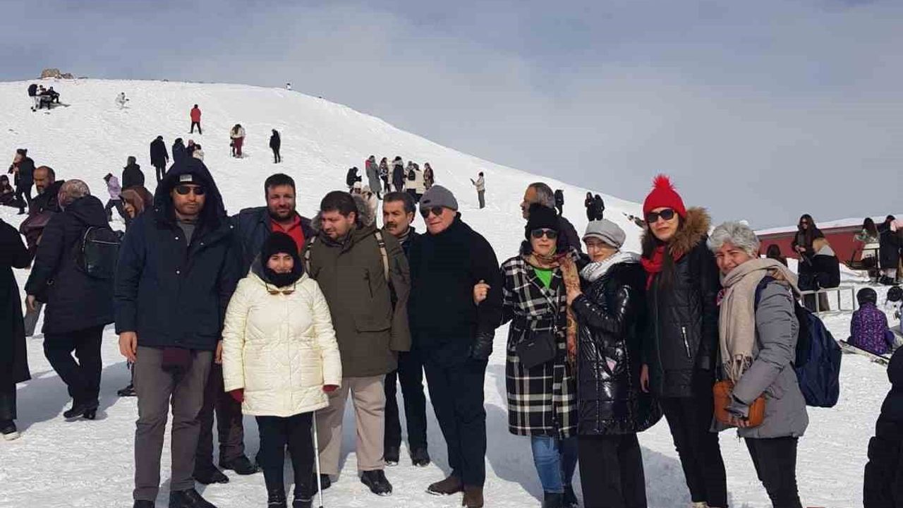 Kırşehir Görme Engelliler Erciyes’te Kaynaştı