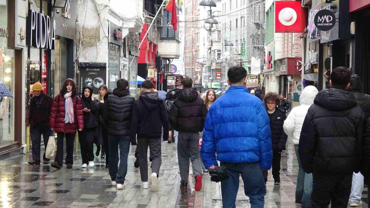 Kışta Solunum Yolu Enfeksiyonları Artıyor: Prof. Dr. Gürdal Yılmaz Uyardı