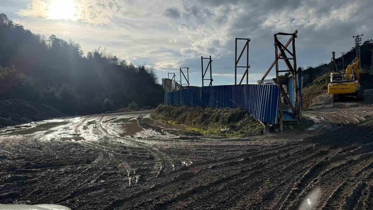 Kıyıcak Mahallesi Kavaklıdere Sokak’ta Çamur İsyanı — Çığlığımızı Duyun