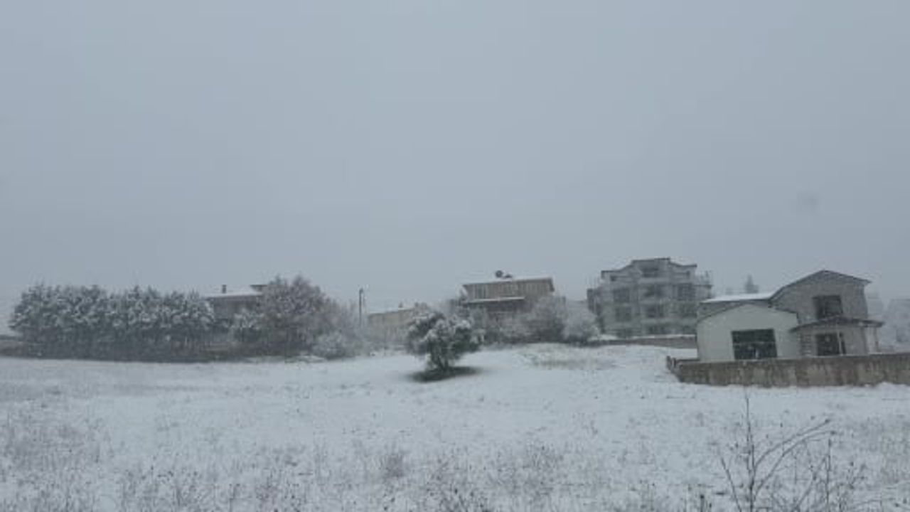 Kocaeli Beyaza Büründü: Kar Yağışı ve Uyarılar