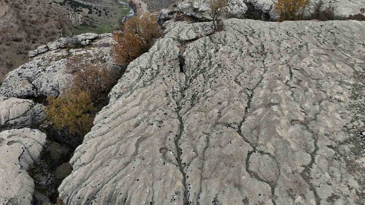 Kocaköy'de 20 Bin Yıllık Lapya: Fırat ve Dicle'nin Minyatür Haritası
