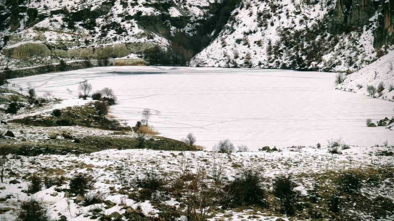 Konya'da Bulumya Göleti Buz Tuttu