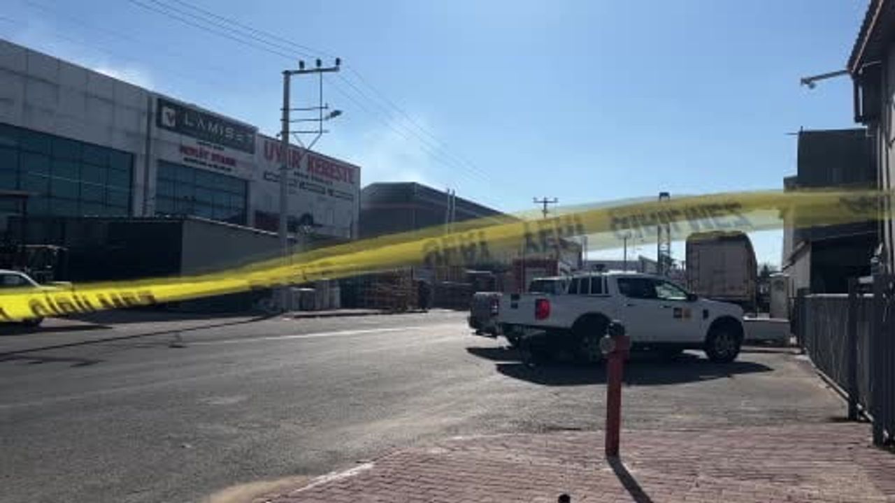 Konya'da Yalıtım Deposu Yandı: Hasar Var, Yaralanma Yok