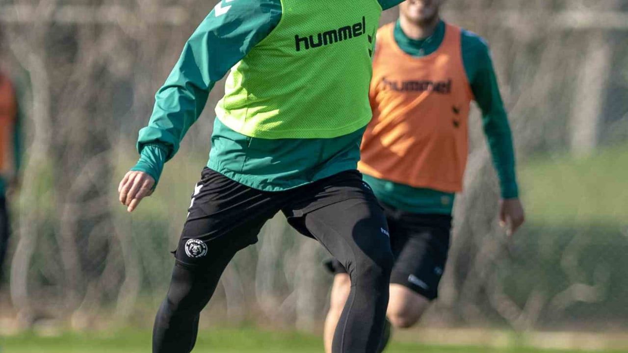 Konyaspor Antalya Belek Kampında Dördüncü Günün İlk Antrenmanını Tamamladı