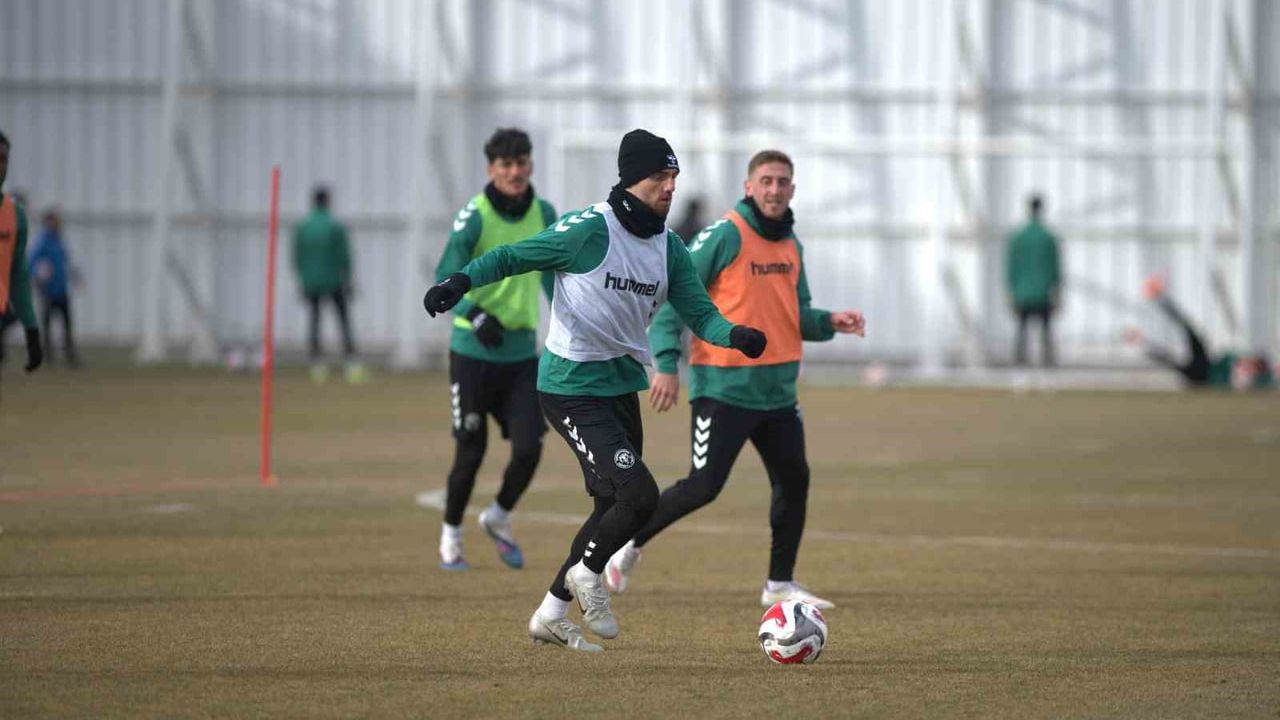 Konyaspor, Beşiktaş Maçı Hazırlıklarına Kayacık Tesislerinde Başladı