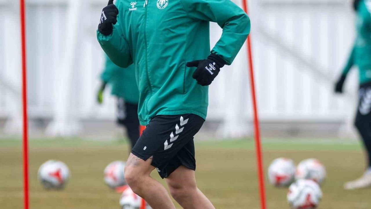 Konyaspor, Beşiktaş Maçı Öncesi Hazırlıklarını Sürdürüyor