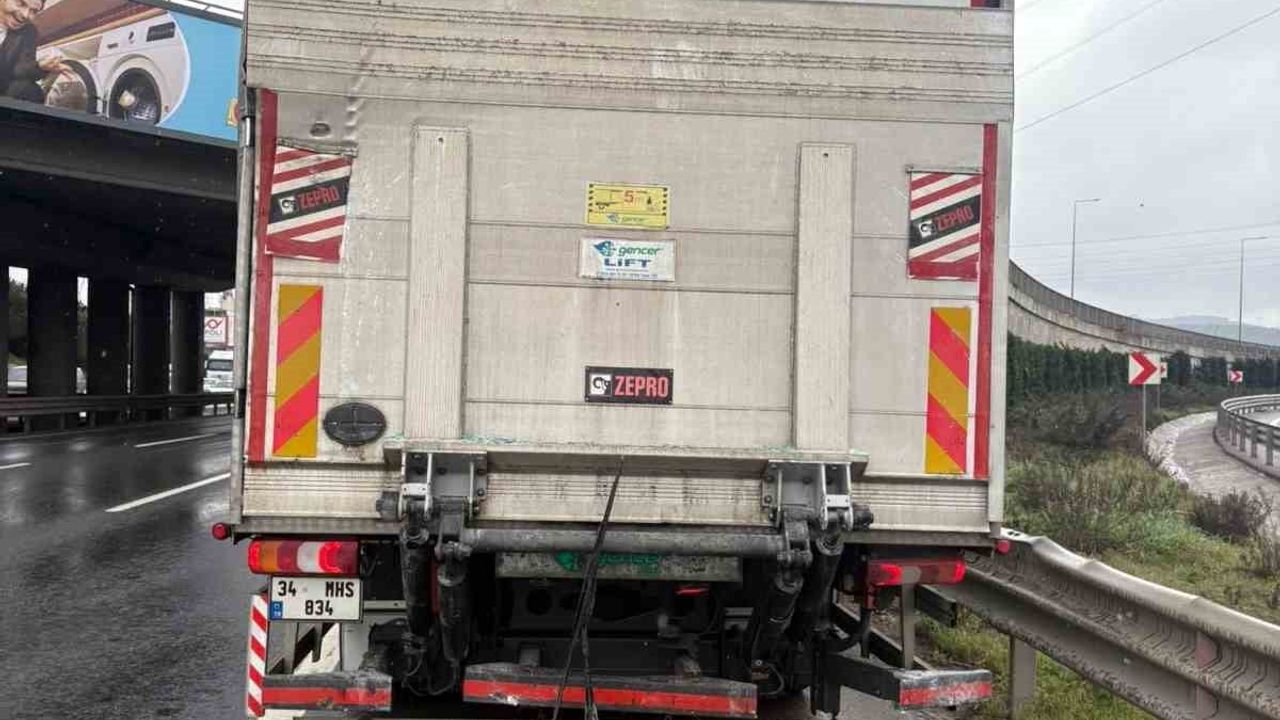 Konyaspor U-19 Otobüs Kazası: TEM'de 3 Kişi Hafif Yaralandı