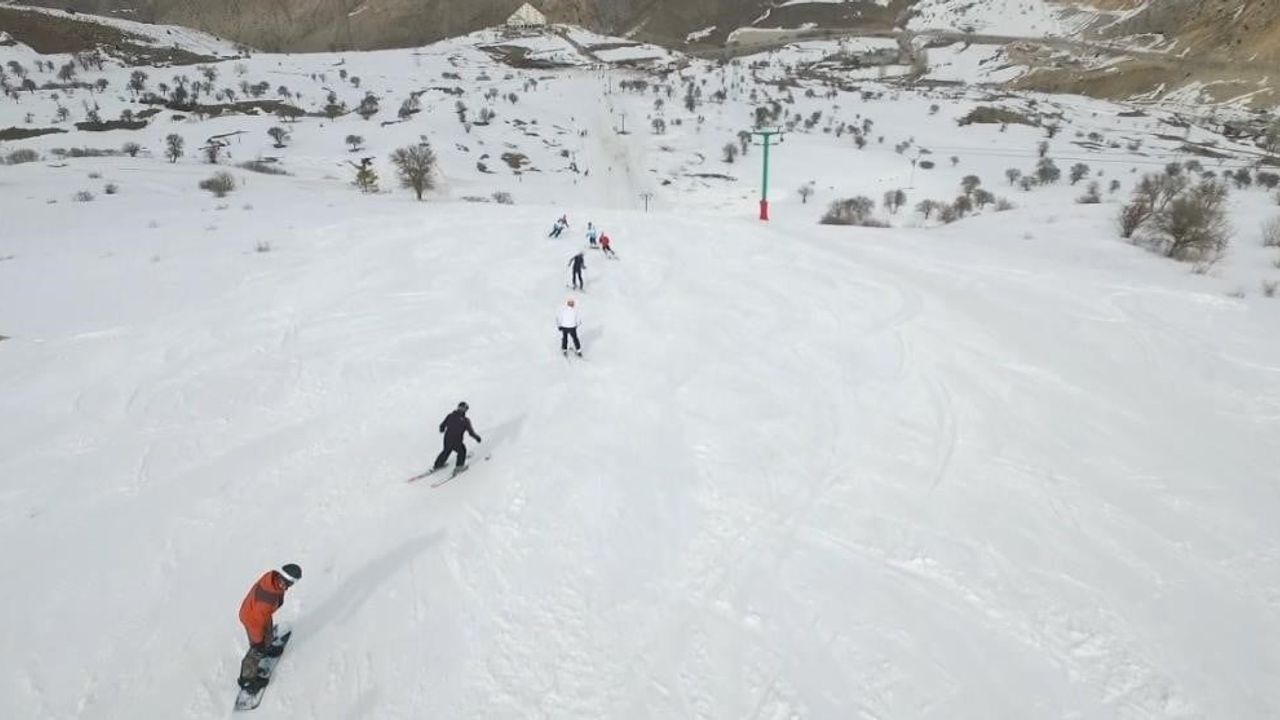Kop Dağı Kayak Merkezi'nde Kayak Sezonu Yarın Başlıyor