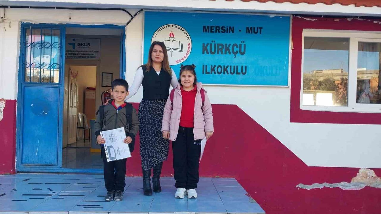 Köy Okulu Karnesi: Kürkçü İlkokulu'nda 2 Öğrencinin Karne Sevinci