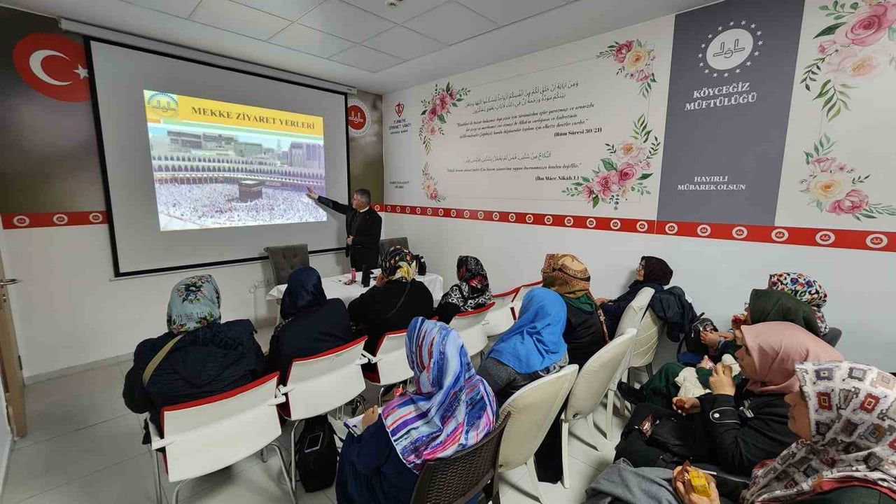 Köyceğiz'de 34 Adaya Umre Eğitim Semineri