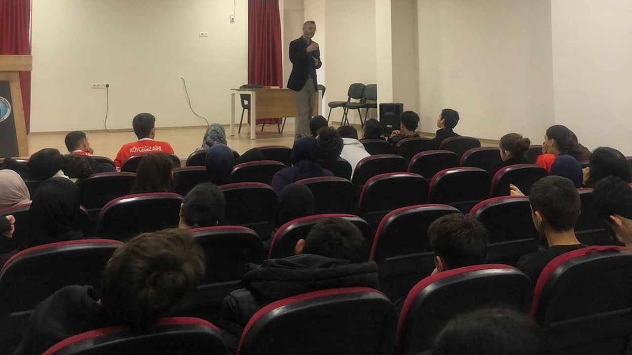 Köyceğiz’de Miraç Kandili Programı: Kadınlara ve Öğrencilere Özel Etkinlik