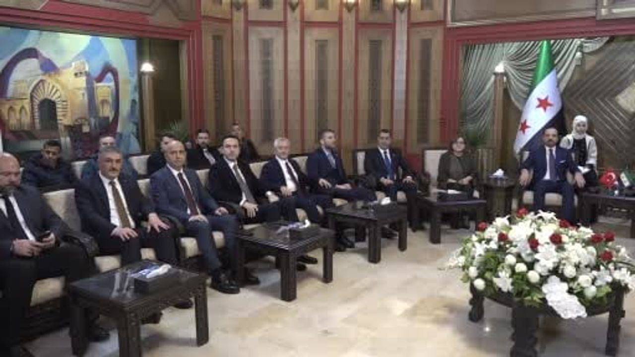 Kürşad Zorlu Halep Valiliğini Ziyaret Etti: İnsani Koridor İşliyor, Yeniden İmar İçin İş Birliği