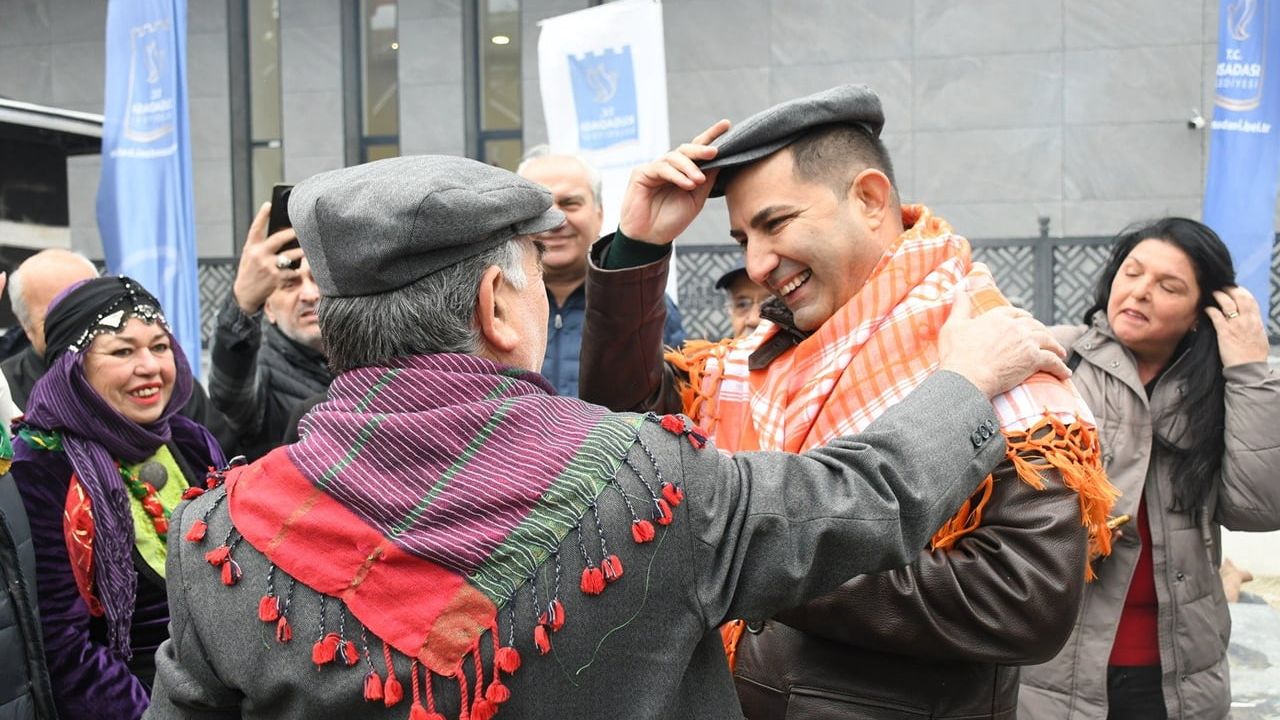 Kuşadası Belediyesi Hizmet Birimlerini Yörük Hizmet Çadırı'na Taşıdı