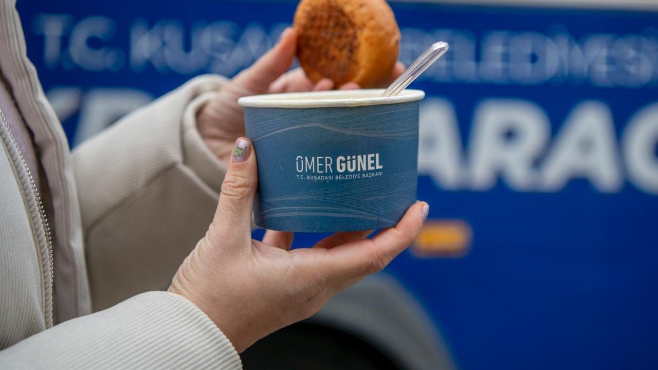 Kuşadası Belediyesi'nden Sıcak Çorba İkramı Başladı