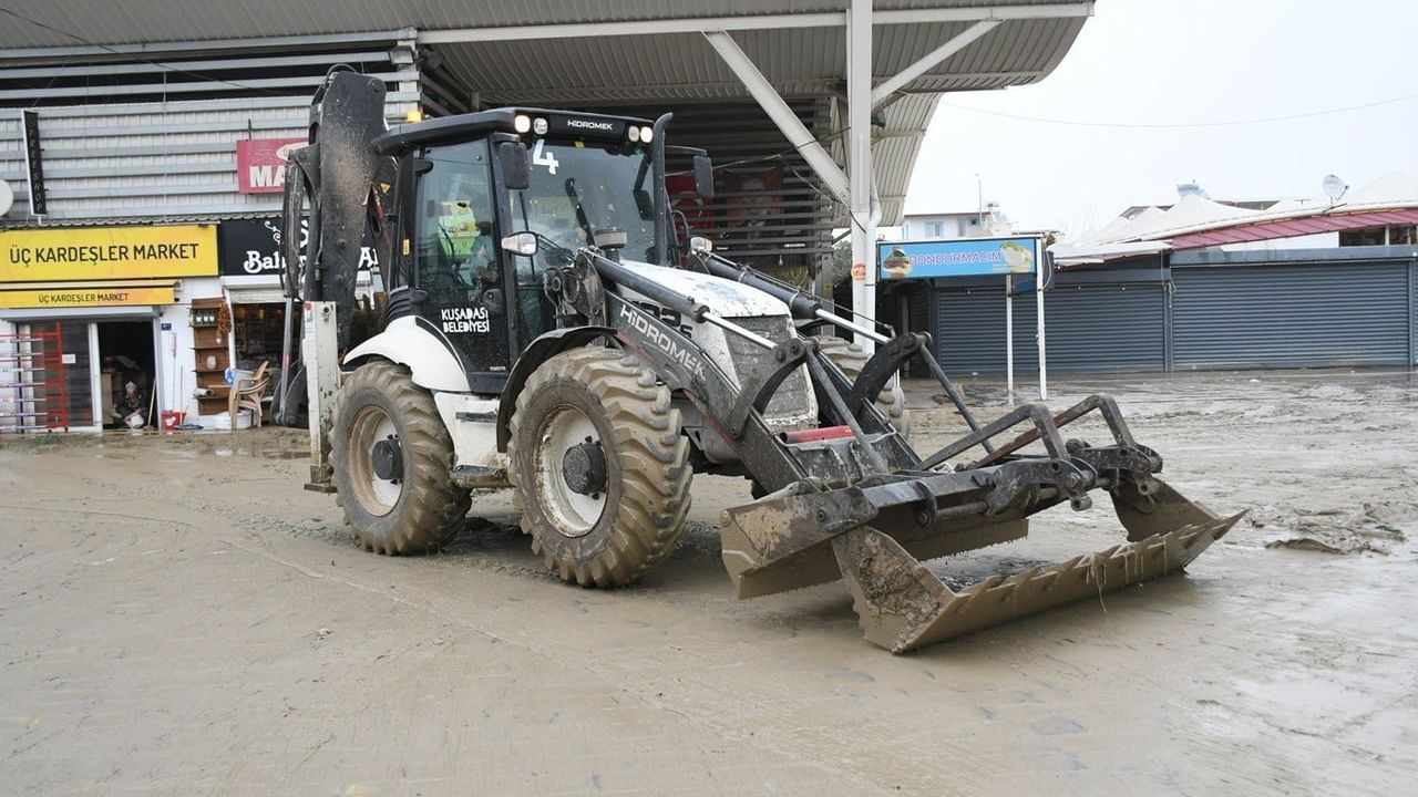 Kuşadası Belediyesi selin yaralarını sarıyor — Güzelçamlı'da 107,8 kilogram yağış