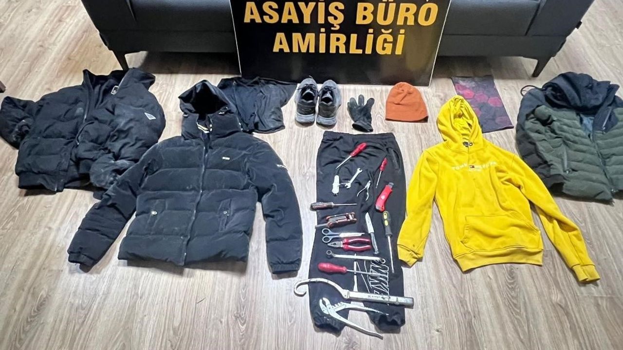 Kuşadası'nda 6 Hırsızlık Zanlısı S.C. Yakalandı