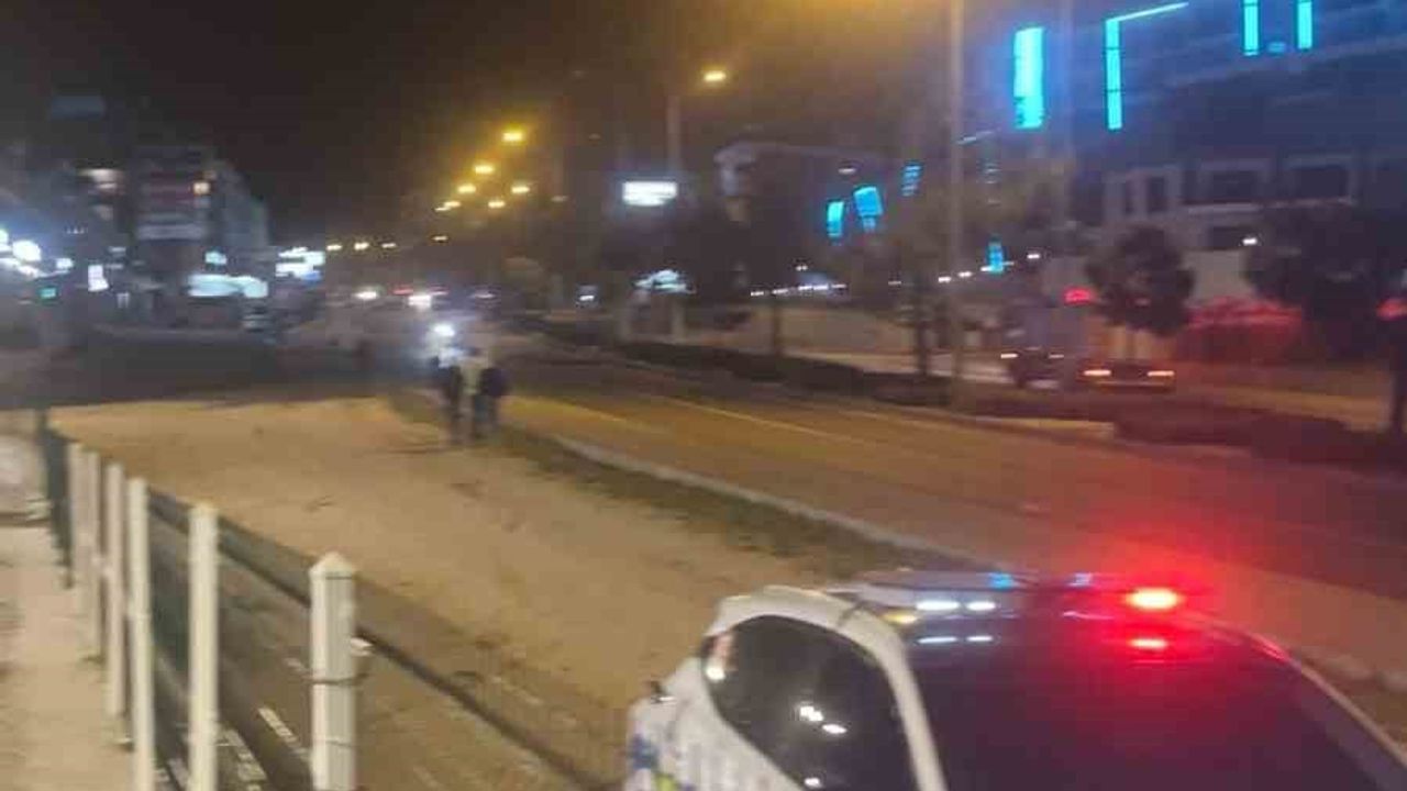 Kuşadası'nda Motosiklet Kazası: 22 Yaşındaki Sürücü Hayatını Kaybetti