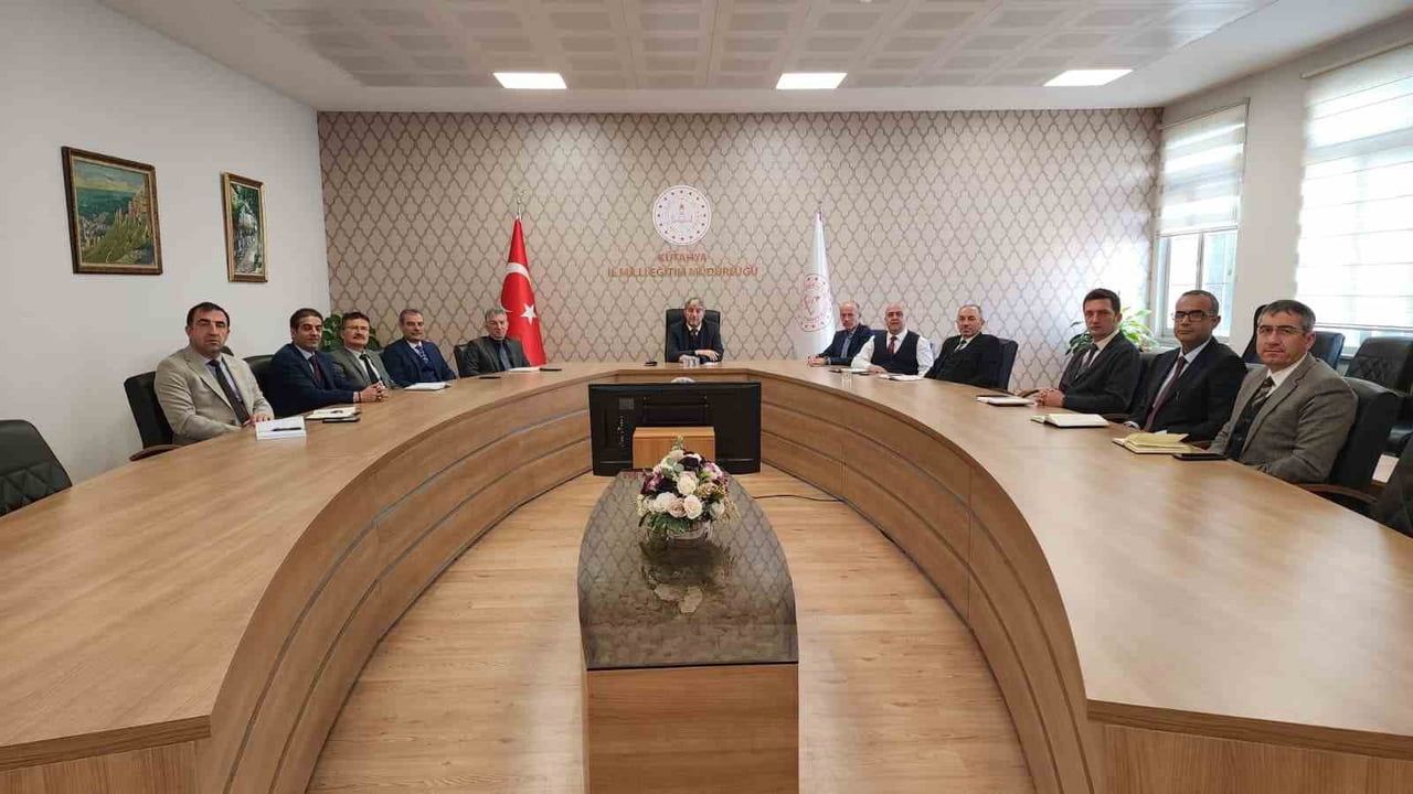Kütahya'da 2025 Eğitim Yılı Değerlendirildi — 2026 Planları Masaya Yatırıldı