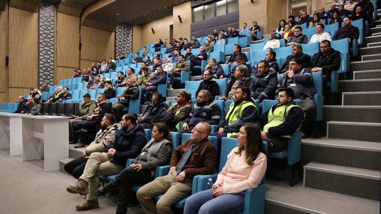 Kütahya'da TUBİM'den Belediye Personeline Uyuşturucu Farkındalığı